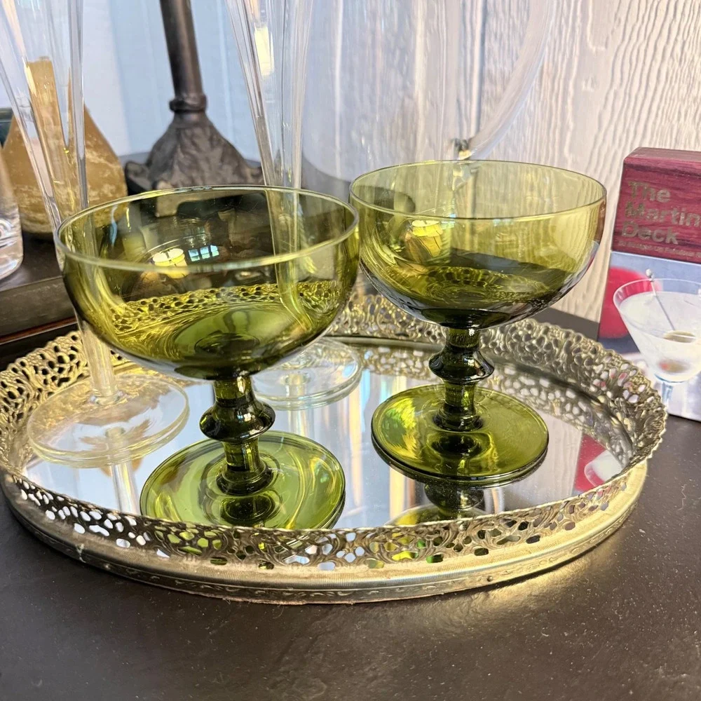 VTG‎ Olive Green Coupe Cocktail Glasses Elegant Mid-Century Barware Champagne